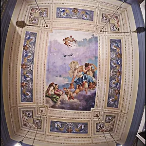 https://art-fashion-house-luxury-rooms.taorminaitalyhotels.com